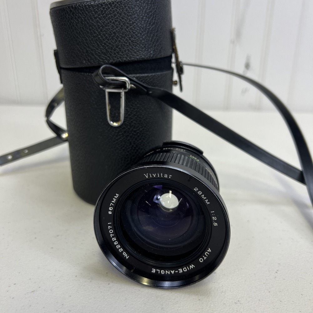 Vivitar 28mm 1:2.5 Auto Wide Angle 67mm Lens